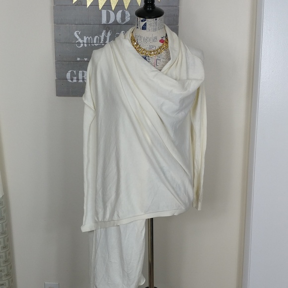 Moda International Sweaters - Moda International Cashmere cardigan wrap - ivory